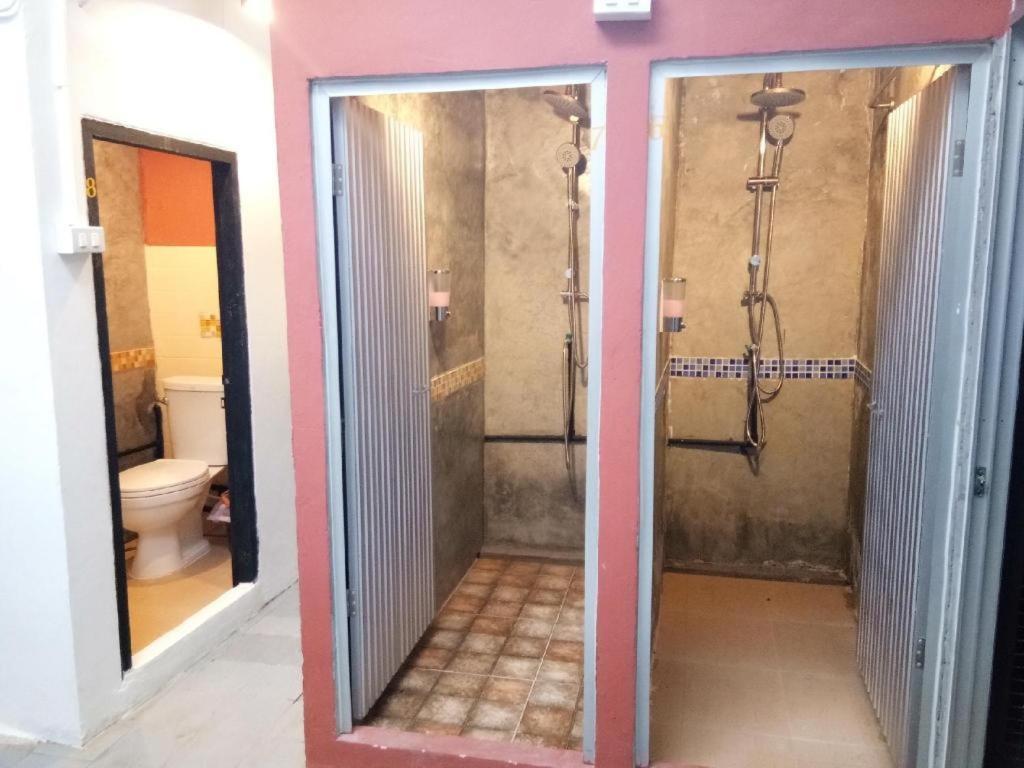 The 25 Hostel Hat Yai Exterior photo